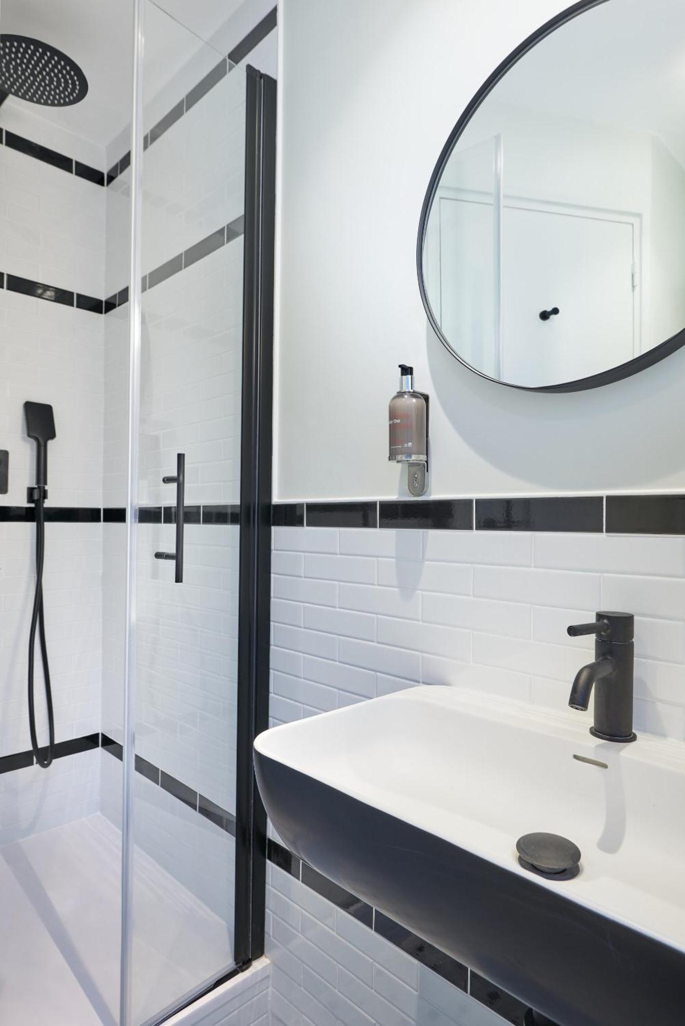 Hotel 10 Opera By Happyculture